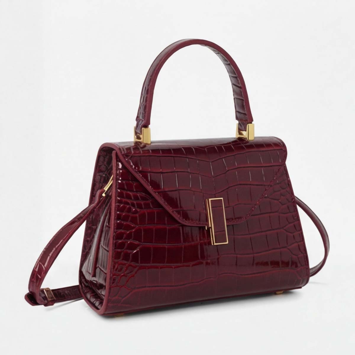 Crokky 3 Red — Kwadratowa torebka listonoszka ze skóry naturalnej tłoczonej we wzór krokodyla