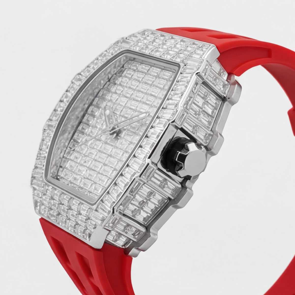 Trillionaire Watch 3 Silver — Tonneau-Herren-Quarzuhr mit Baguette-Kristallen und rotem Kautschukarmband