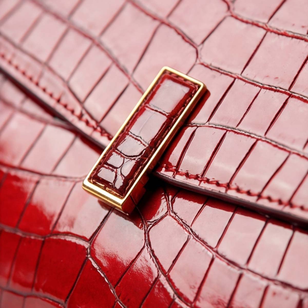 Crokky 2 Red — Bolso de mano de piel genuina con grabado de cocodrilo y bandolera