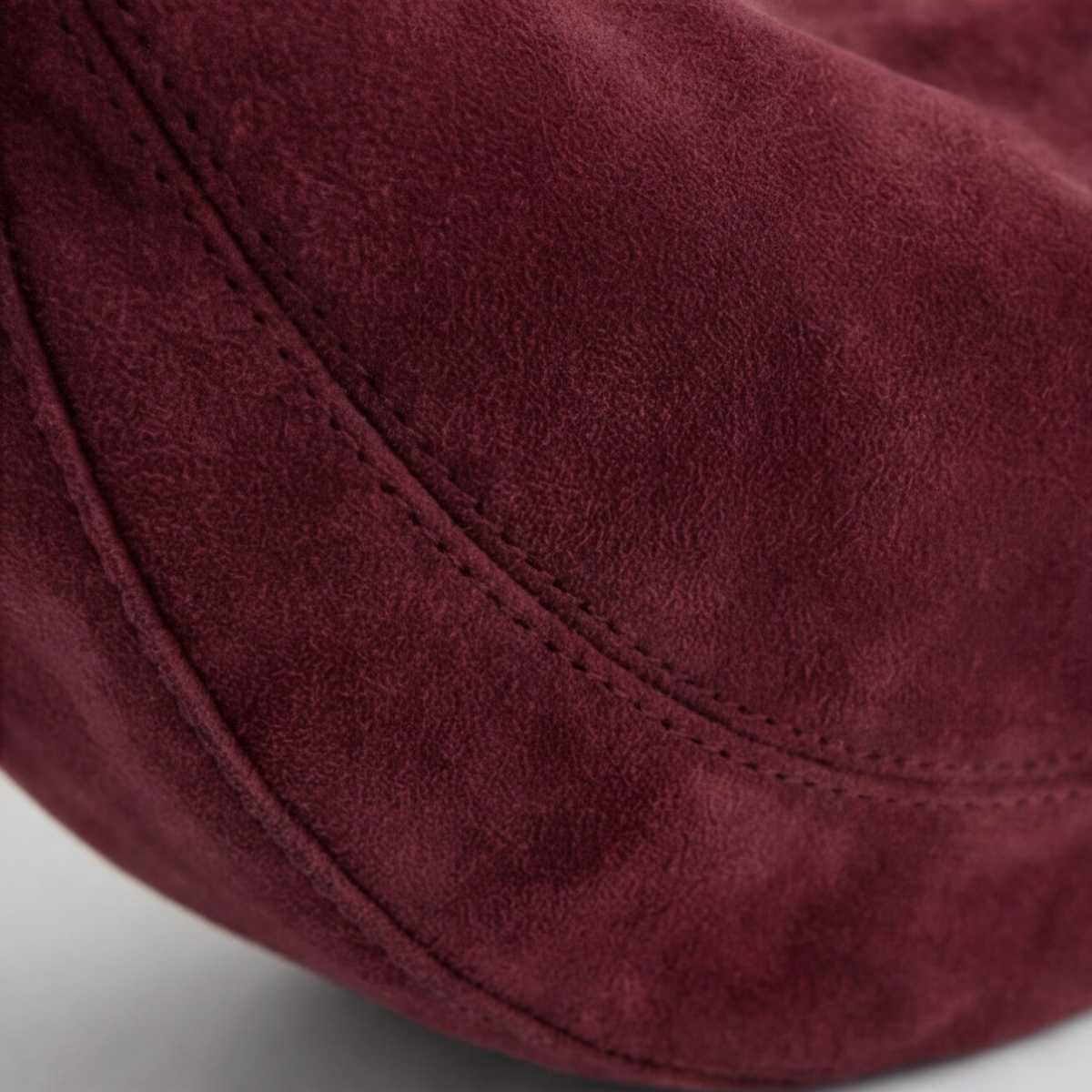 Suedy-L 1 WineRed — Hobo-Umhängetasche aus veganem Leder in Wildlederoptik mit geknotetem Riemen
