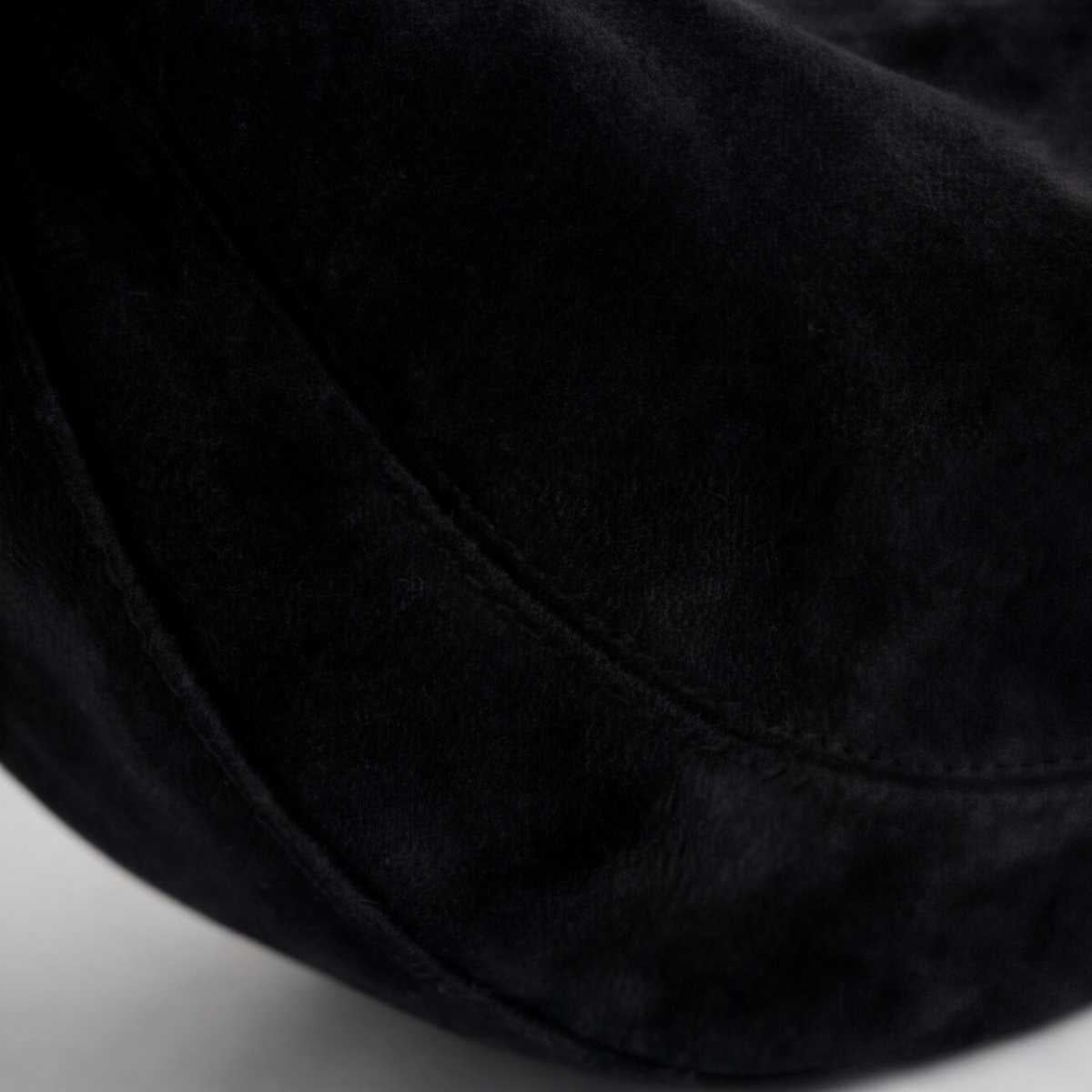 Suedy-L 1 Black — Torebka hobo przez ramię z wegańskiej skóry o wyglądzie zamszu z wiązanym paskiem