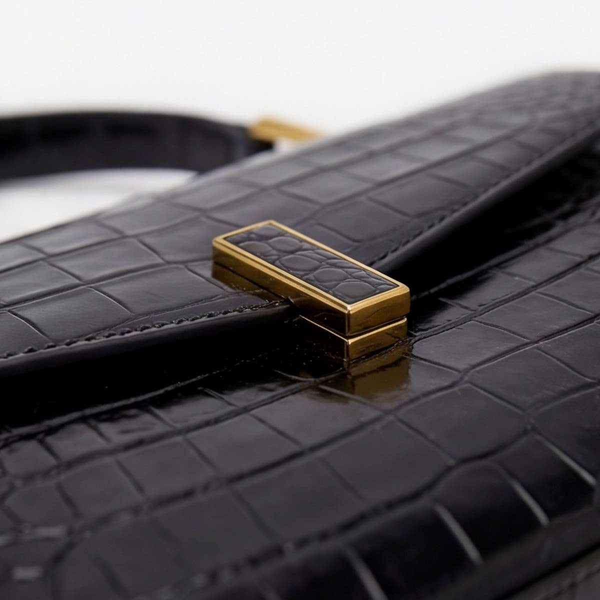 Crokky 2 Black — 真皮鱷魚壓紋手提斜背包