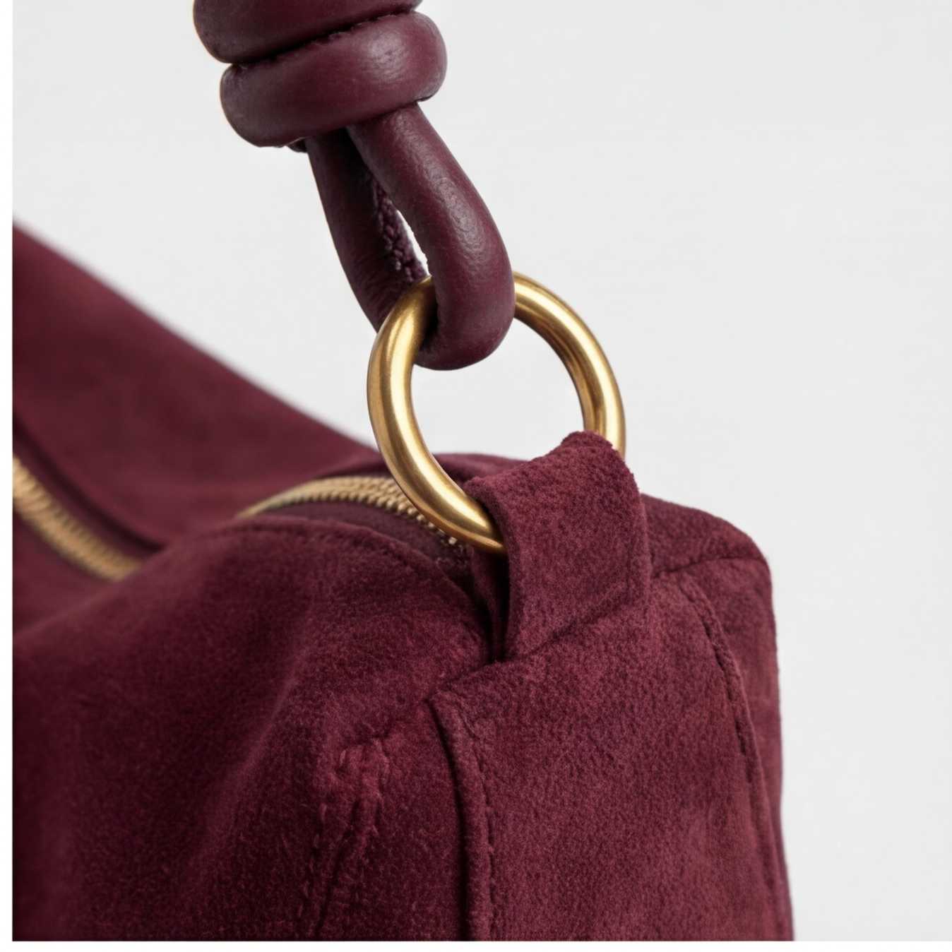 Suedy-L 1 WineRed — Torebka hobo na ramię i na ukos z wegańskiej skóry o wyglądzie zamszu z wiązanym paskiem