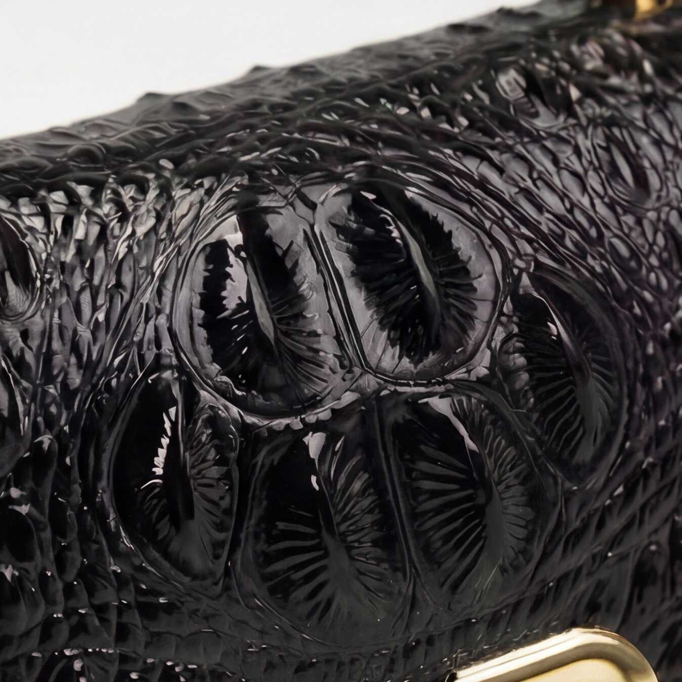 Crokky 4 Black — 크로코 엠보싱 비건 레더 새들 백