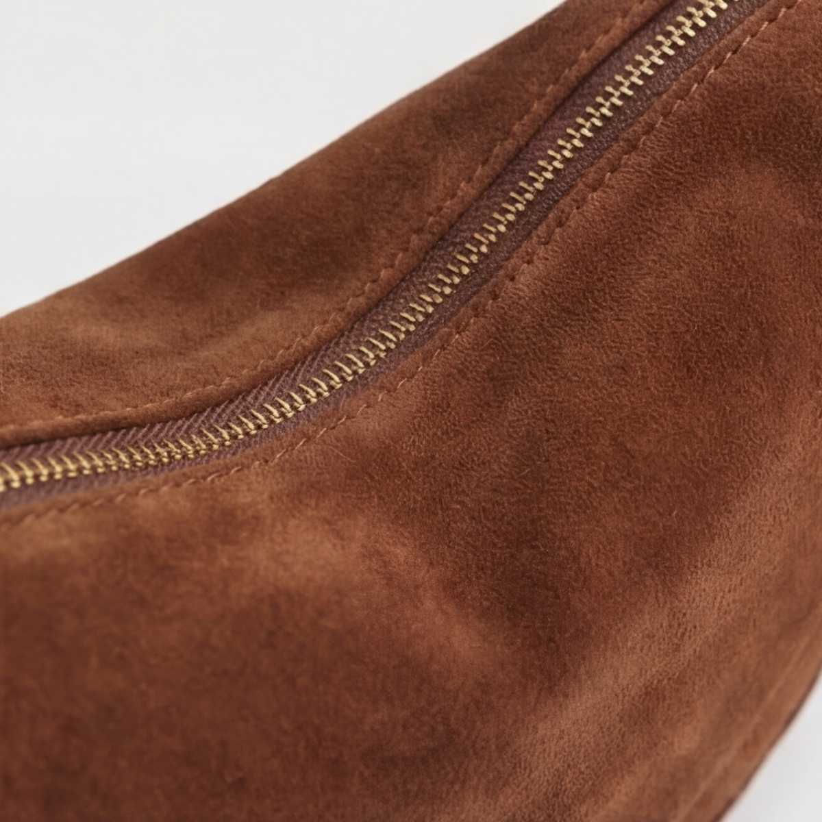 Suedy-L 1 Brown — Sac hobo porté croisé en cuir végétalien effet daim à bandoulière nouée