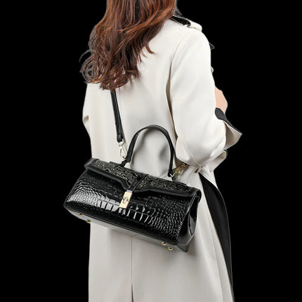 Seraphine XV 90 Cosmo — Top-Handle Crossbody Bag — (nessuna)