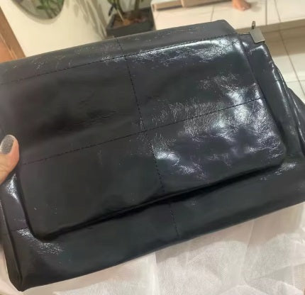 A Minimal 77 — Sac Tote d'Épaule avec Chaîne · Images de celles et ceux qui ont choisi ce produit · 5 / 25