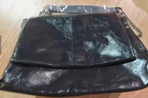 A Minimal 77 — Sac Tote d'Épaule avec Chaîne · Images de celles et ceux qui ont choisi ce produit · 15 / 25