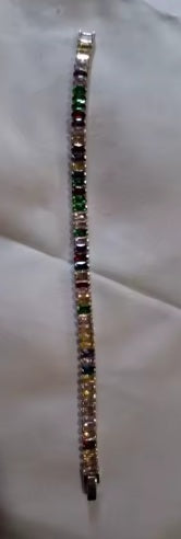 Crystalis B — Pulsera tenis Rainbow Pavé de 18 cm en plata de ley 925 · Imágenes de quienes eligieron el producto · 9 / 12