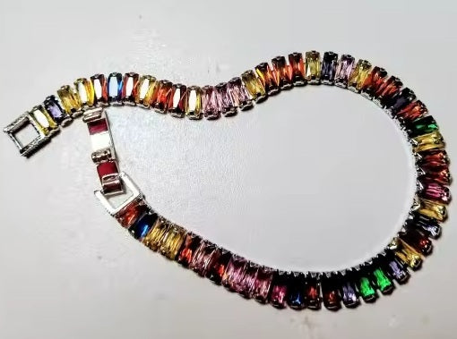 Crystalis B — Pulsera tenis Rainbow Pavé de 18 cm en plata de ley 925 · Imágenes de quienes eligieron el producto · 8 / 12