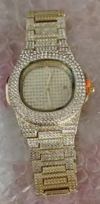 Trillionaire Watch 1 Gold — Pánské quartzové hodinky z nerezové oceli s celoplošným pavé osazením a ukazatelem data · Obrázky od těch, kteří si vybrali tento produkt · 1 / 5