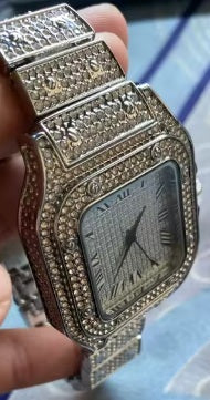 Trillionaire Watch 2 Silver — Fyrkantig herrklocka med kvartsurverk, pavé och romerska siffror · Bilder från dem som valde produkten · 12 / 14