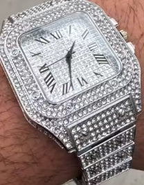 Trillionaire Watch 2 Silver — Fyrkantig herrklocka med kvartsurverk, pavé och romerska siffror · Bilder från dem som valde produkten · 5 / 14