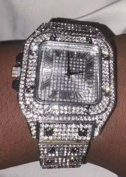 Trillionaire Watch 2 Silver — Fyrkantig herrklocka med kvartsurverk, pavé och romerska siffror · Bilder från dem som valde produkten · 6 / 14