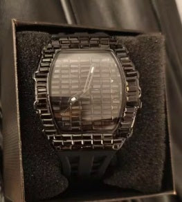 Trillionaire Watch 3 Black — 러버 스트랩이 있는 남성용 토노 바게트 크리스탈 쿼츠 시계 · 이 상품을 선택한 분들의 이미지 · 5 / 6